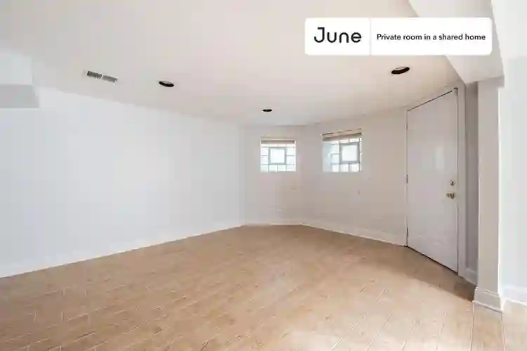 4 BR in Chicago