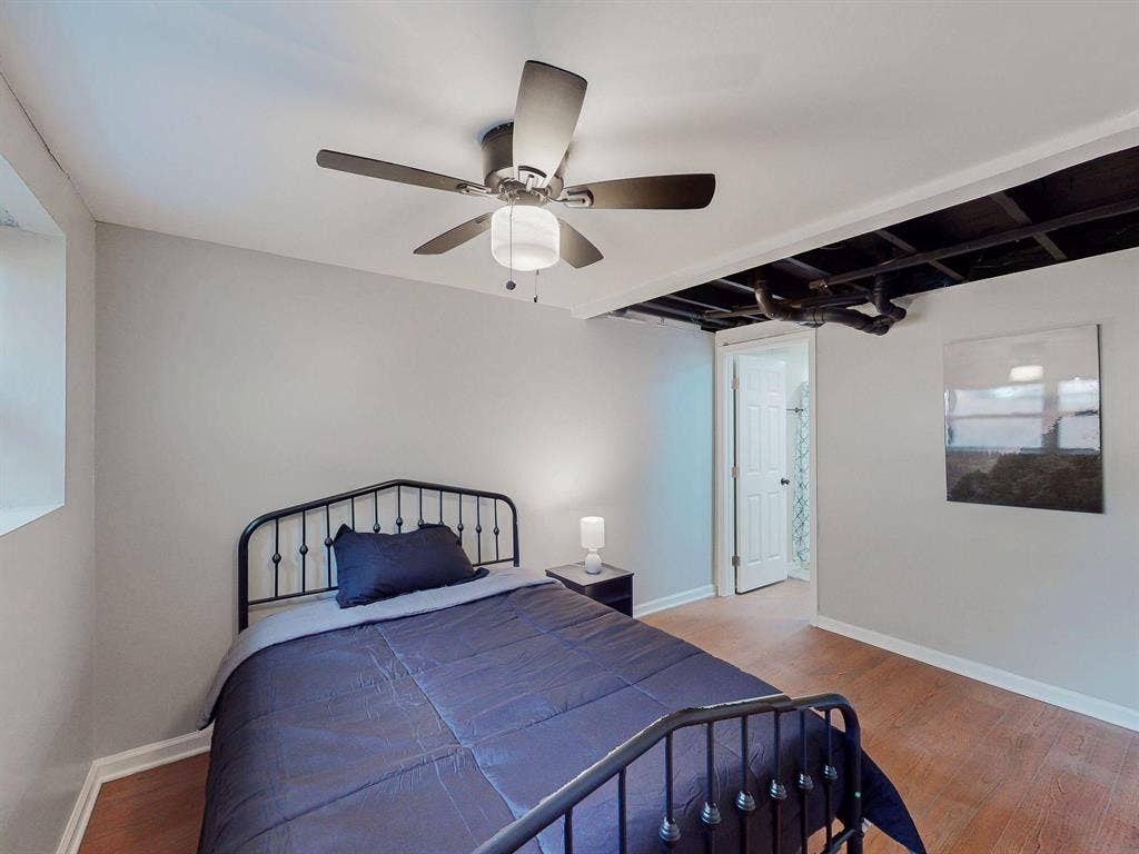 7 BR in Stone Mountain