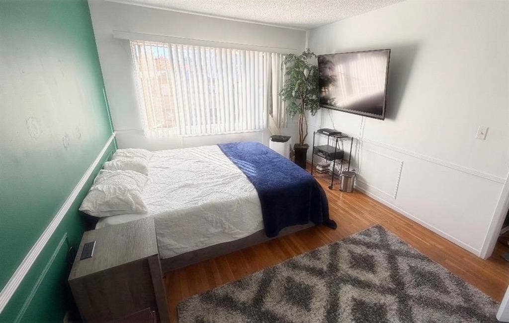 3 BR in Los Angeles
