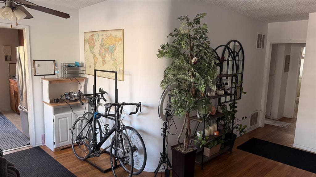 3 BR in Los Angeles