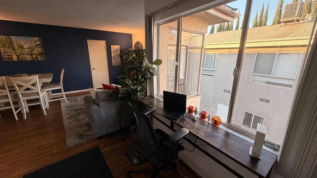 3 BR in Los Angeles