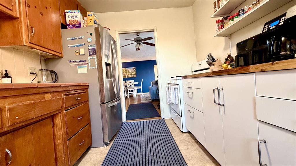 3 BR in Los Angeles