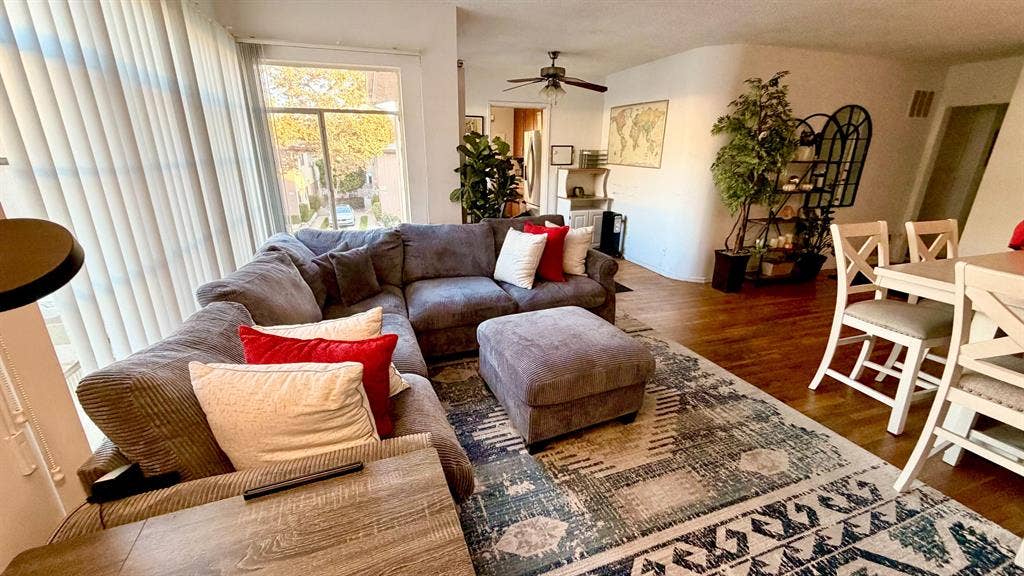3 BR in Los Angeles