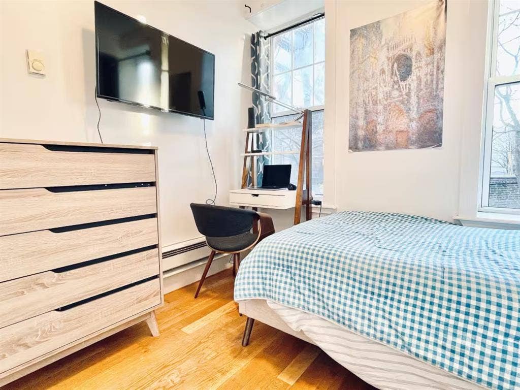 Room for Student or Professional
