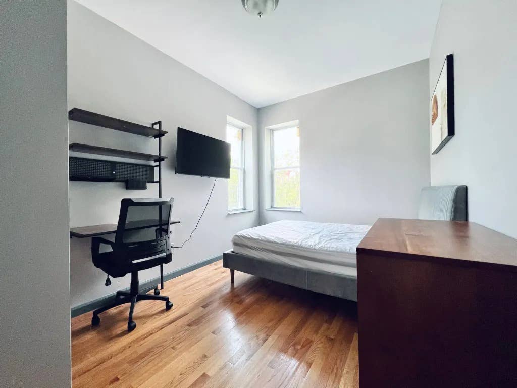 Room for Student or Professional