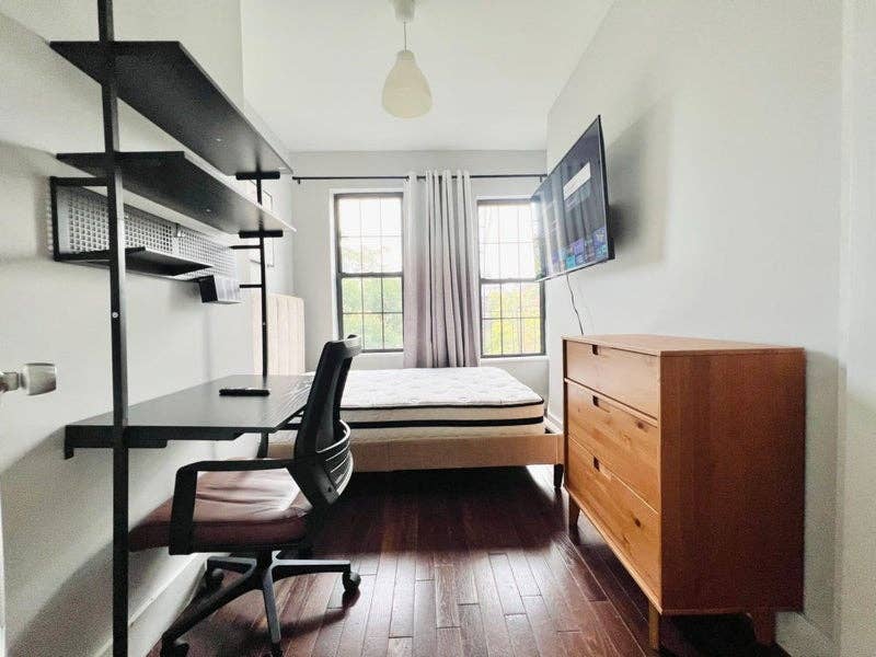 Room for Student or Professional