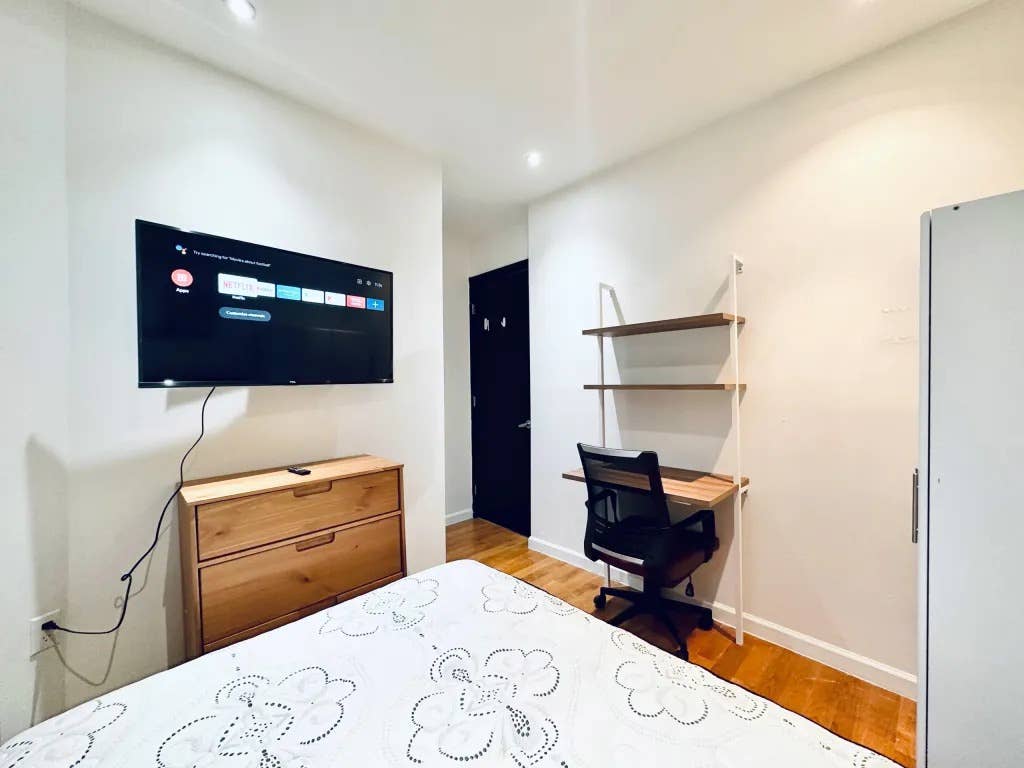 Room for Student or Professional