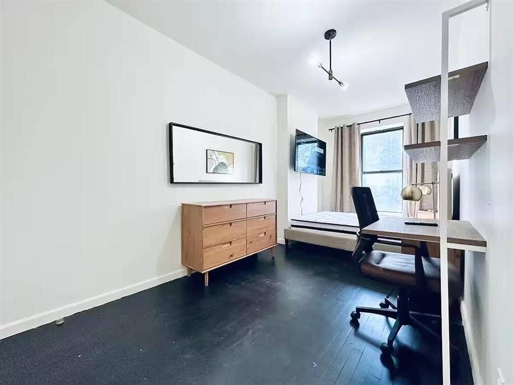 Room for Student or Professional