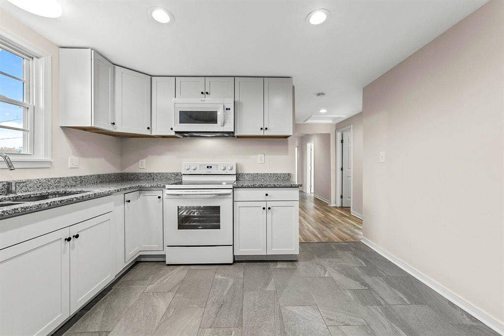 5 BR in Petersburg