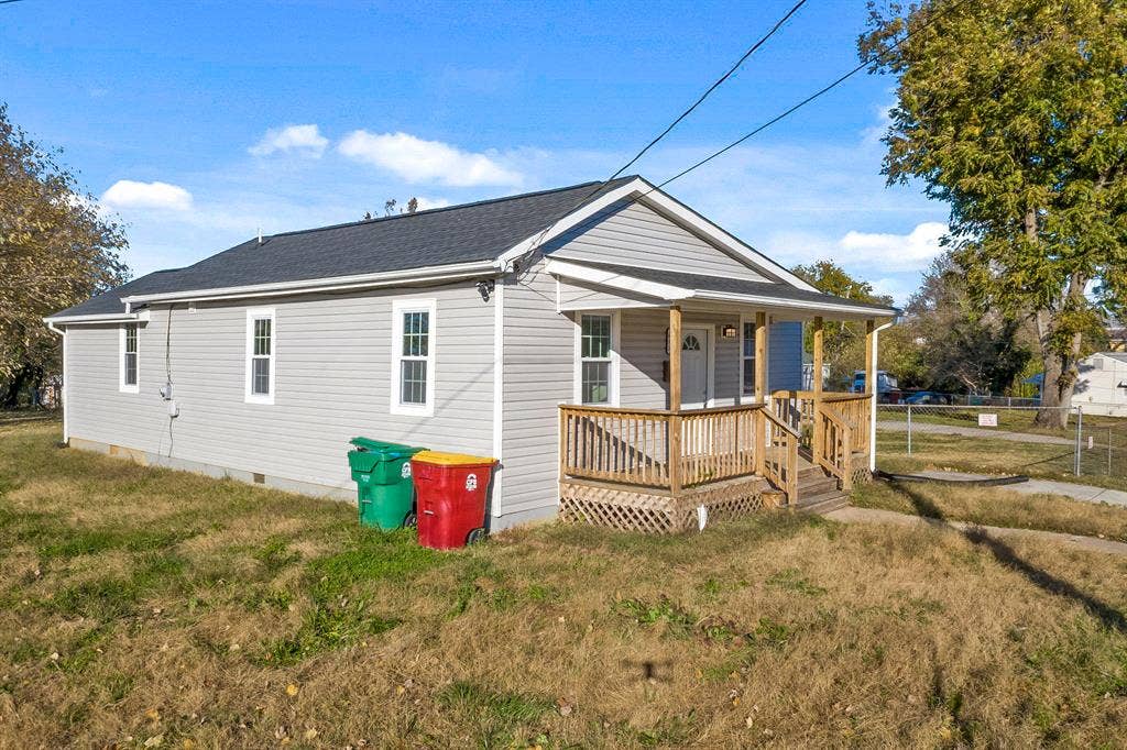 5 BR in Petersburg