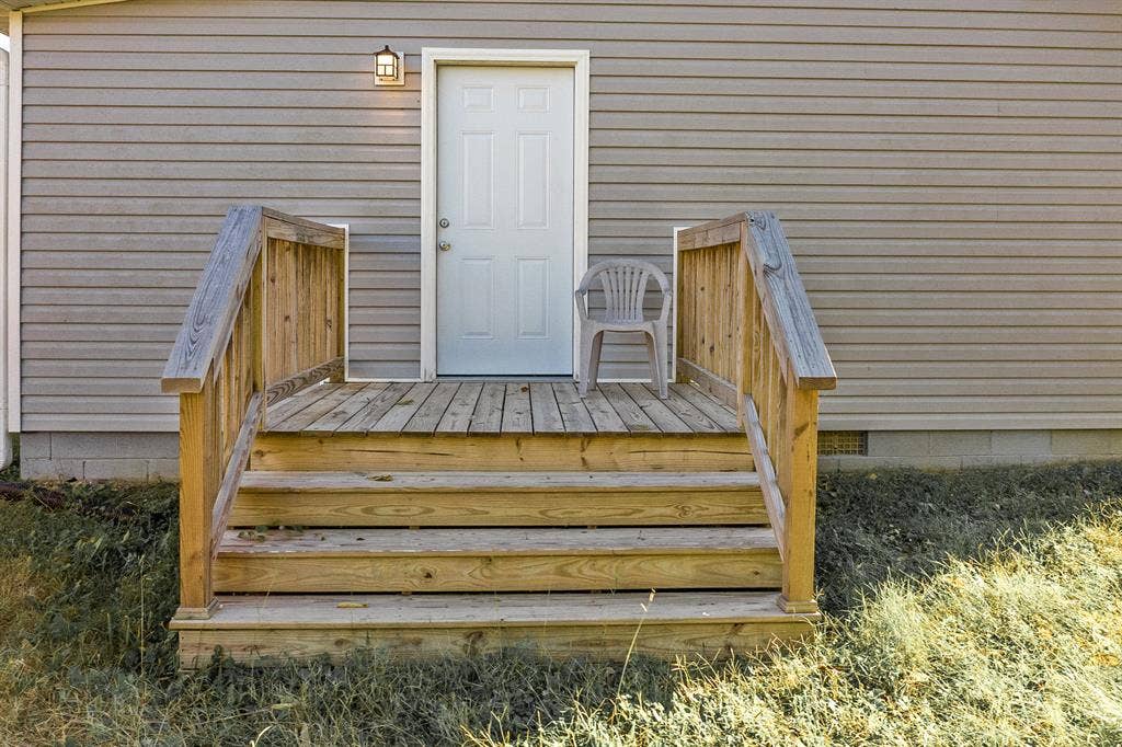 5 BR in Petersburg