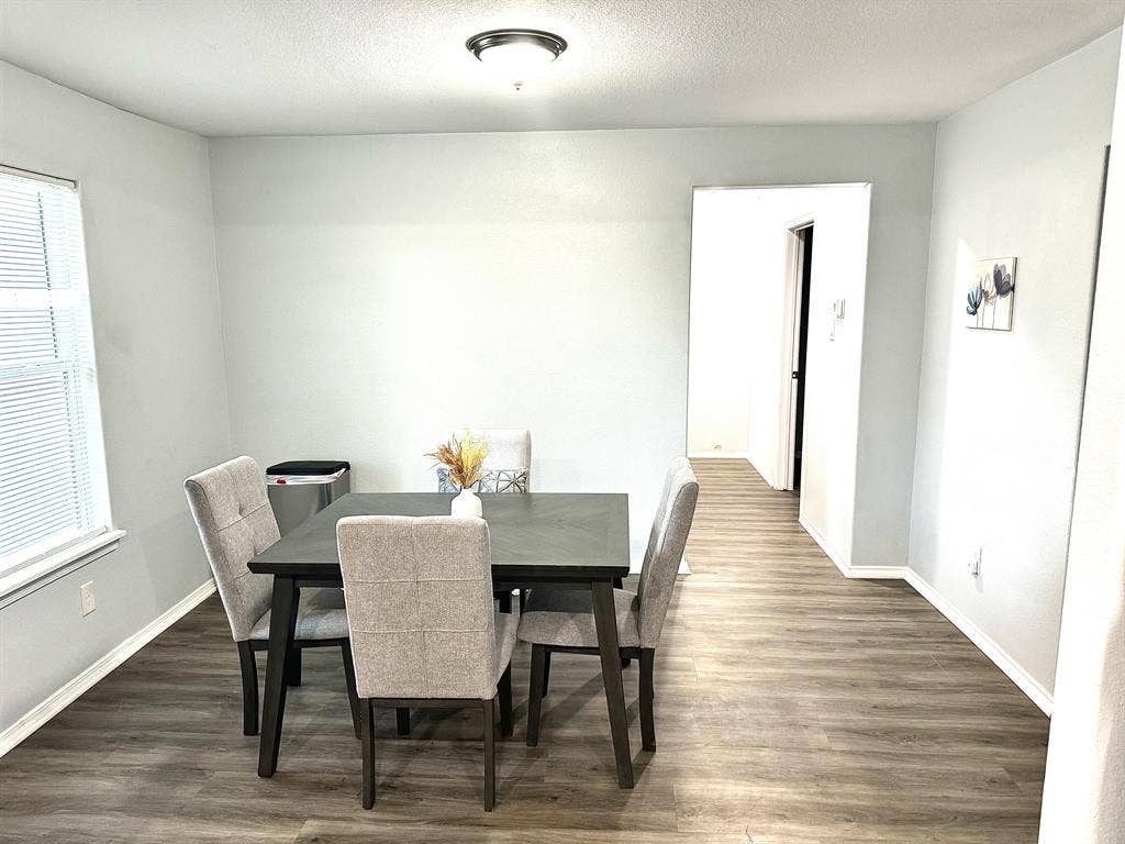 8 BR in Houston