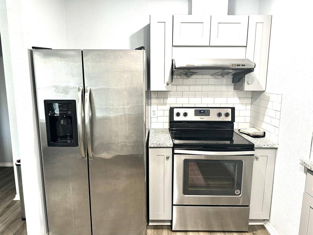 8 BR in Houston