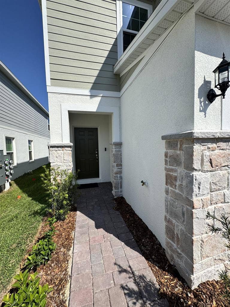 4 BR in St. Cloud
