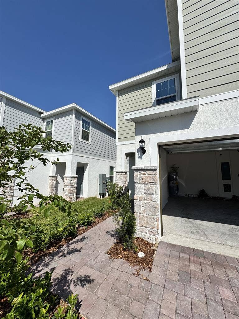 4 BR in St. Cloud