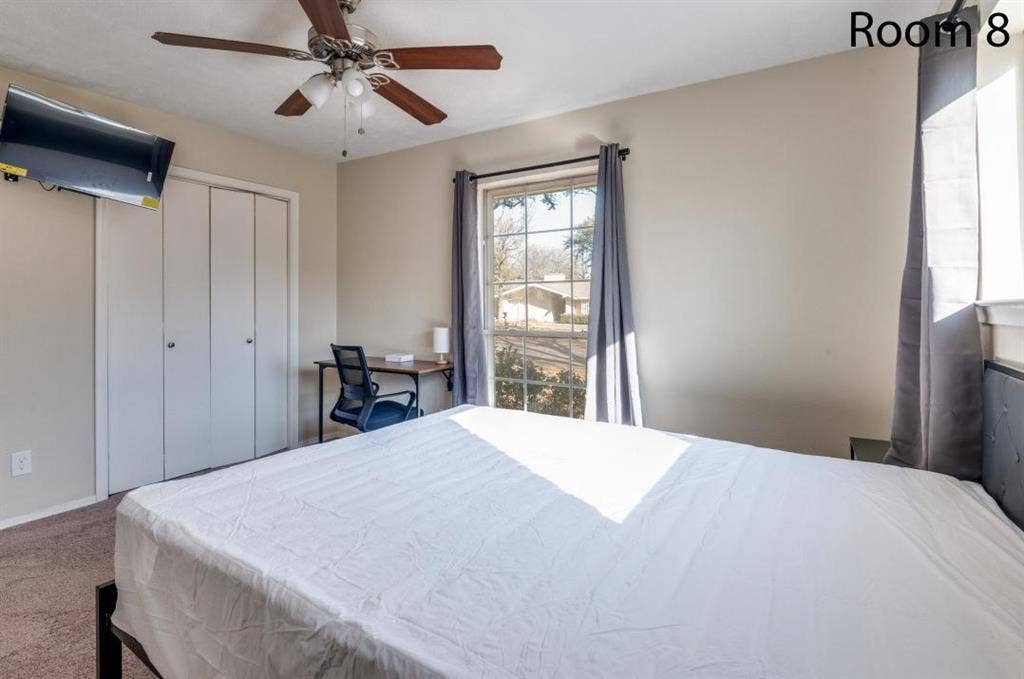 12 BR in Dallas