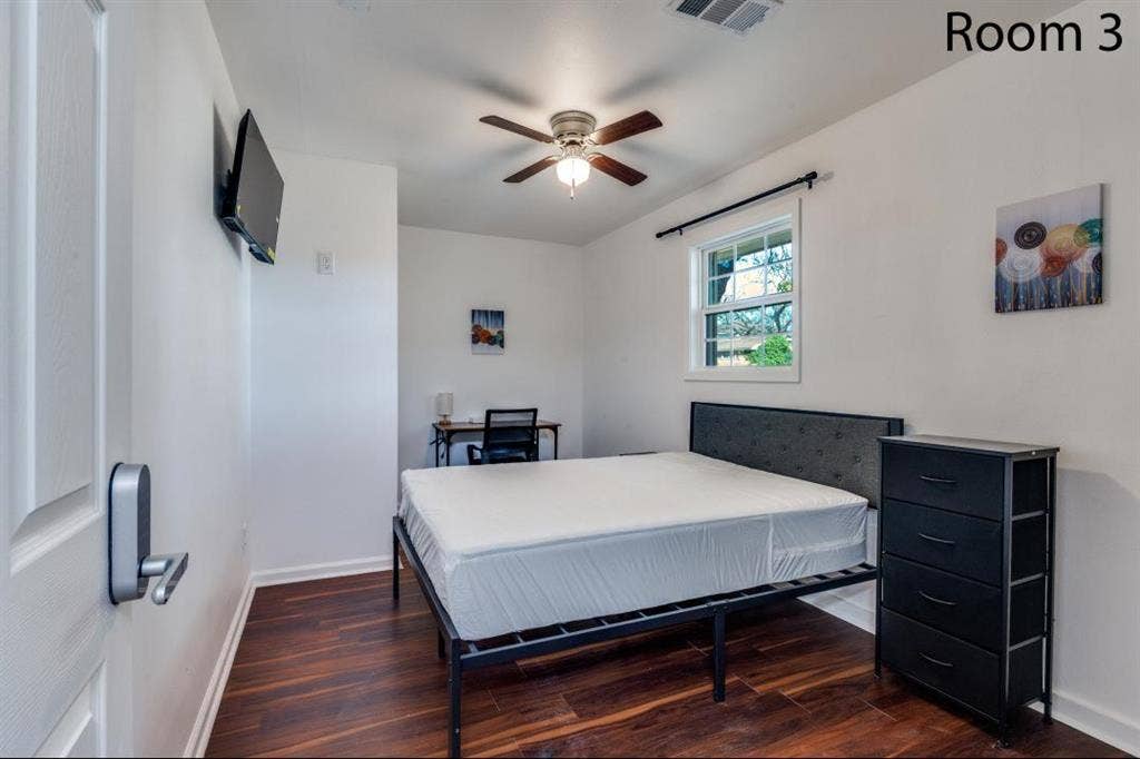 12 BR in Dallas