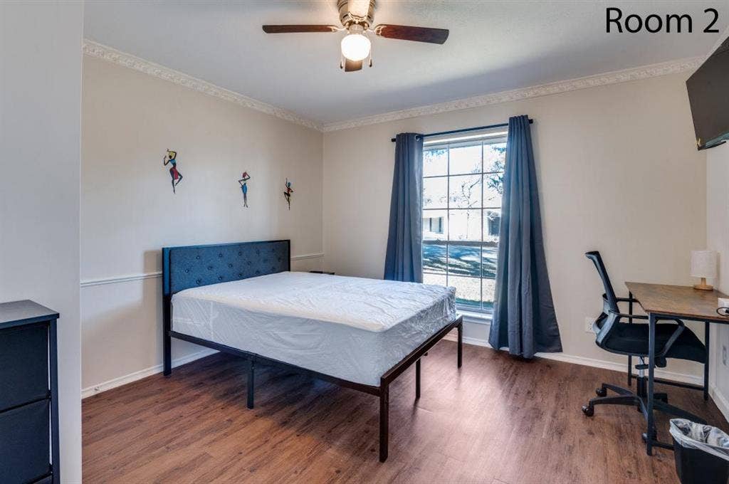 12 BR in Dallas