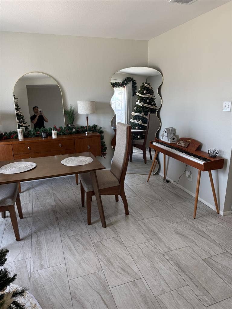 Room avail in Converse, TX