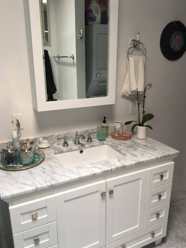 Looking for great female roommate!