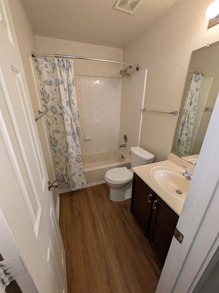 Furnished Room! Walk to UTSA!