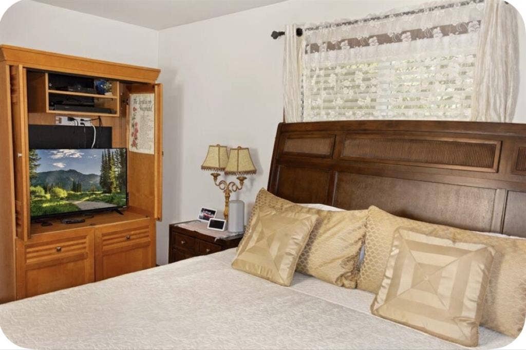 Cozy private room with En-suiteBath