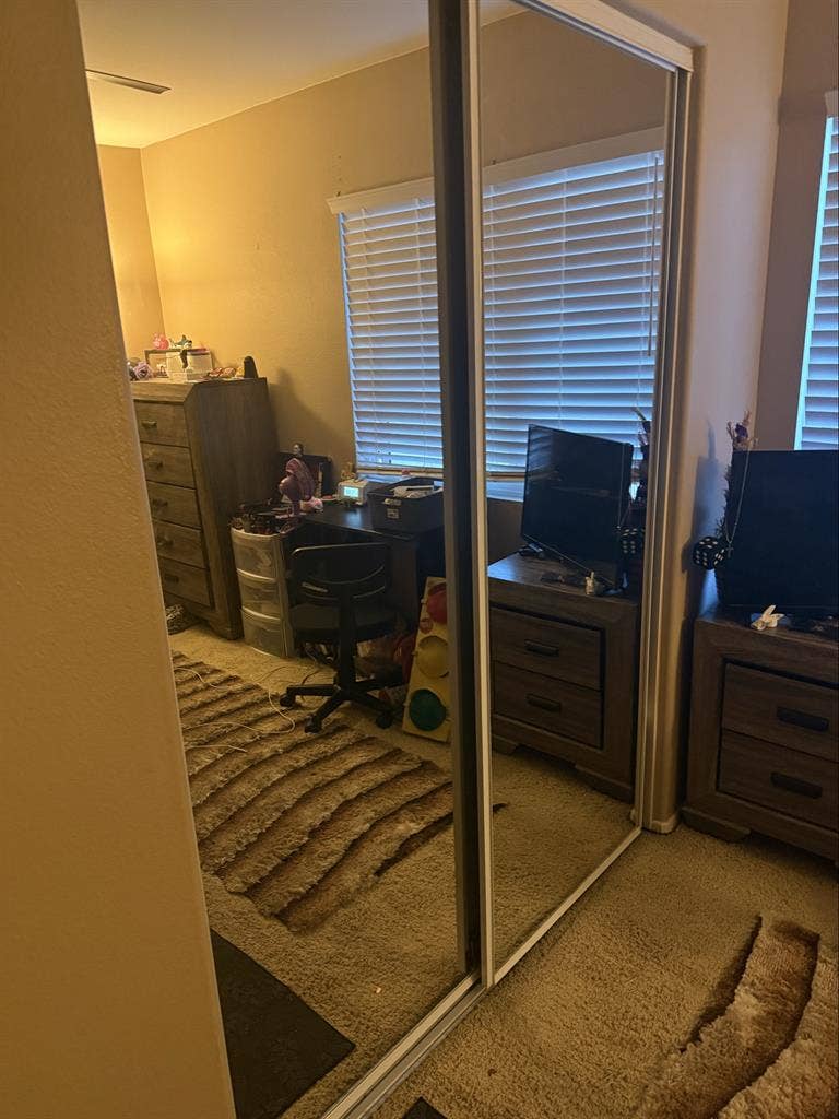 Room for rent in Menifee