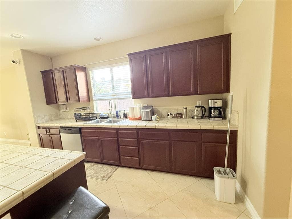 Large Furnished room in Perris, CA
