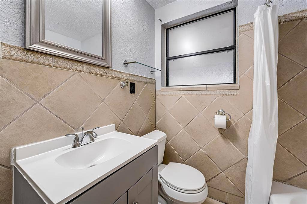 8 BR in Jacksonville