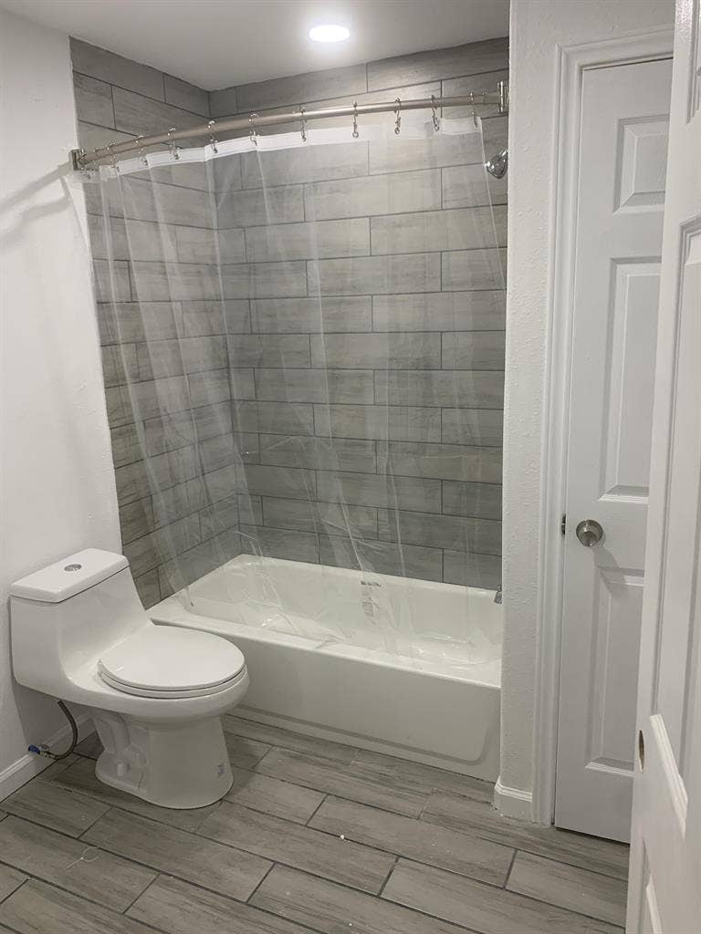8 BR in Cove