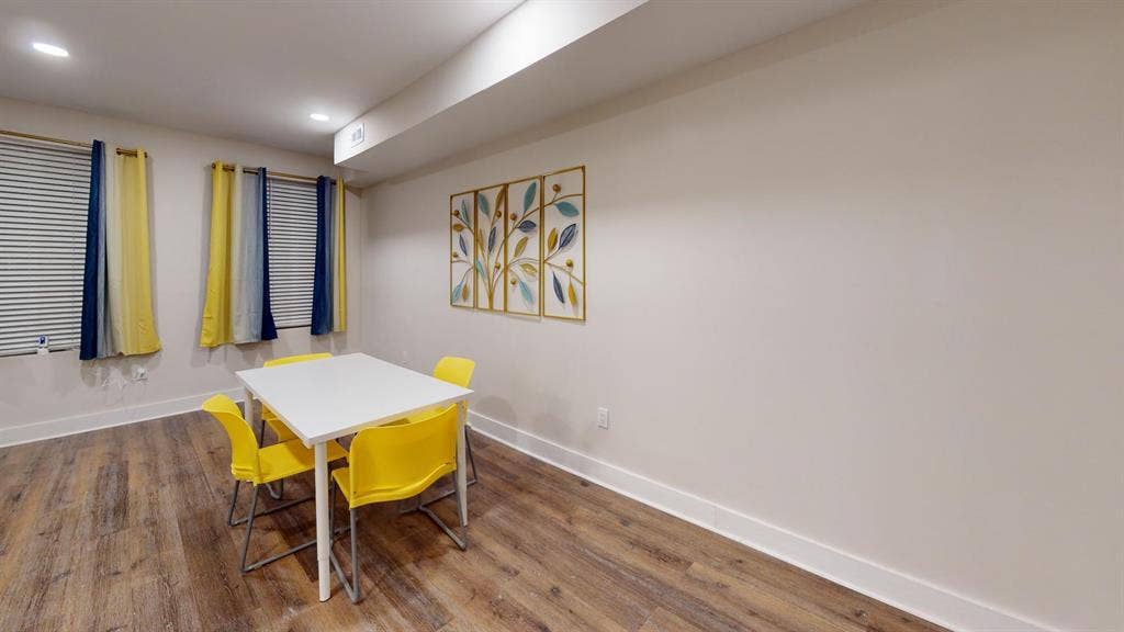 5 BR in Baltimore