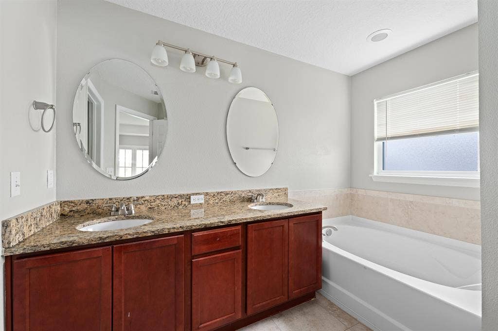 3 BR in Kissimmee