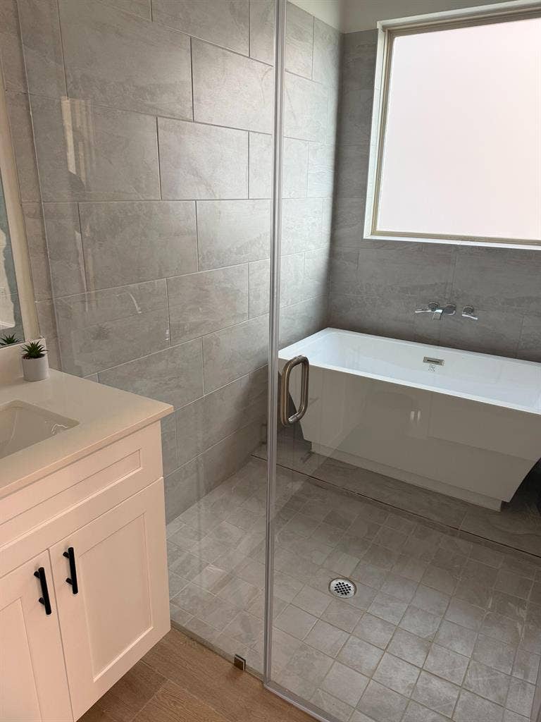 4 BR in Cypress