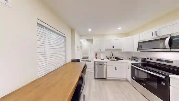 6 BR in Baltimore