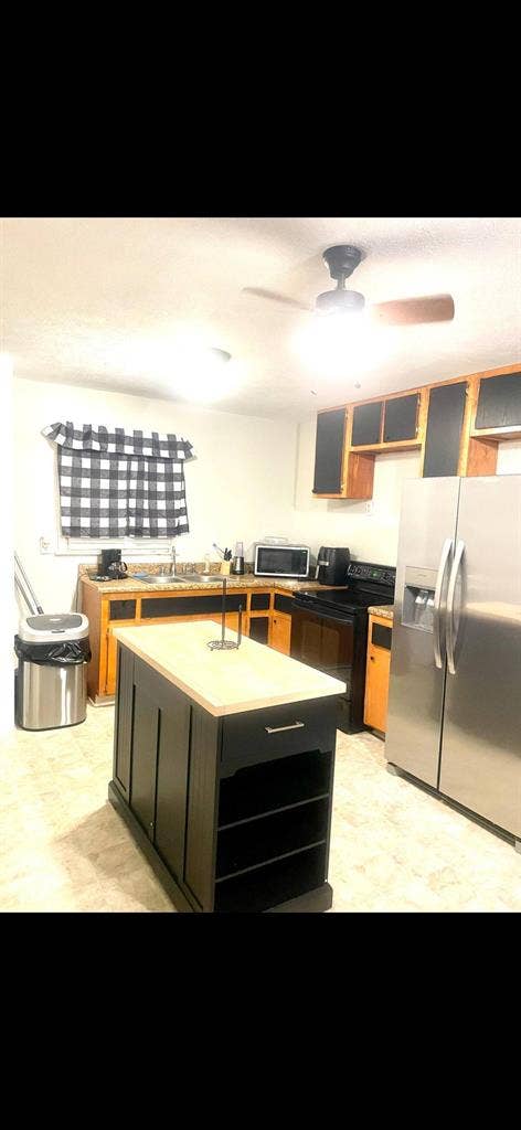 3 BR in College Park