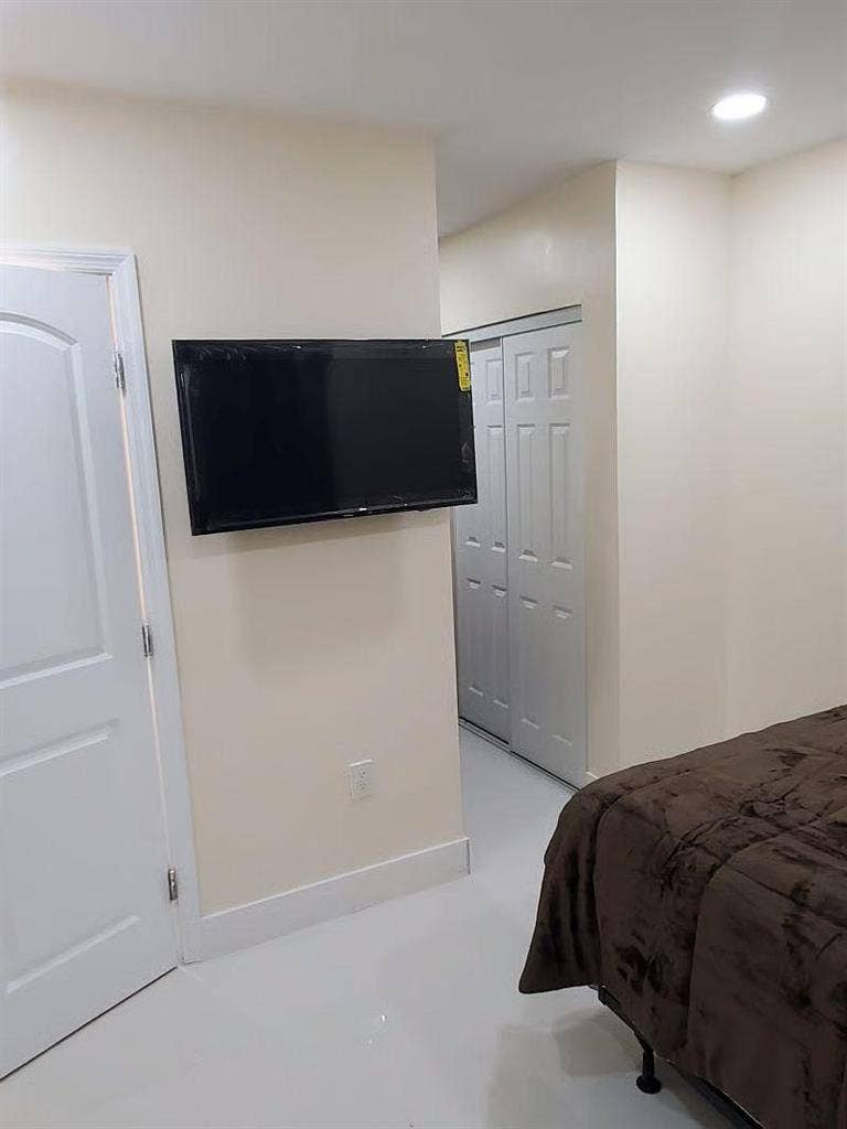 1 BR in Miami Gardens