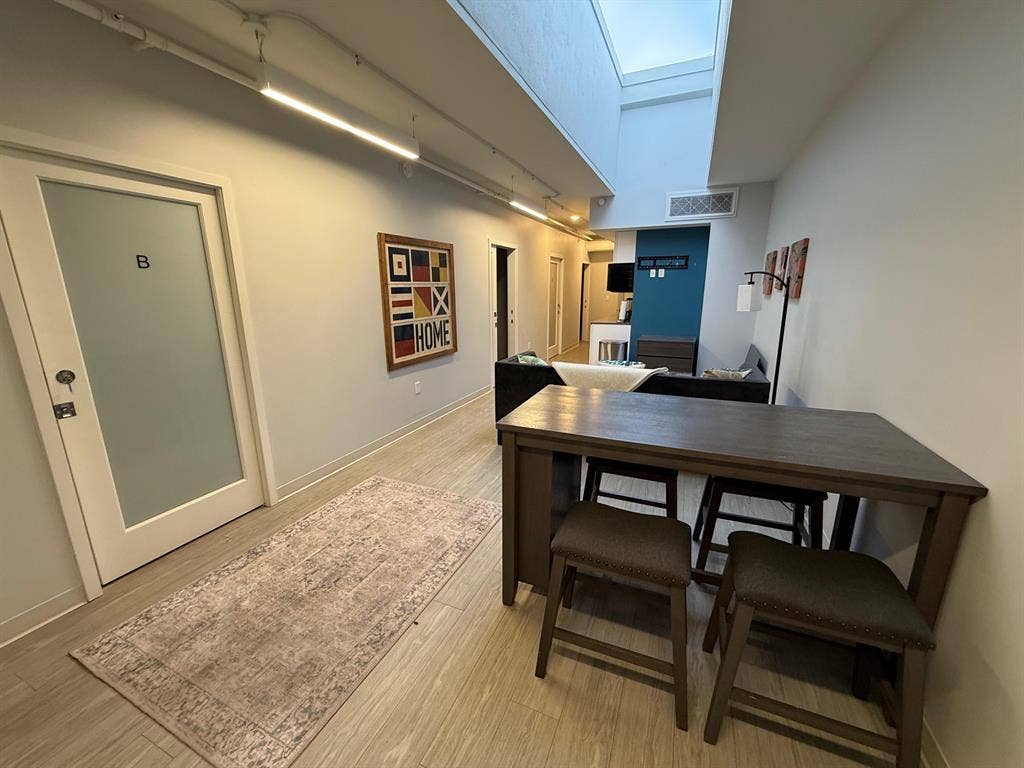 6 BR in Kansas City