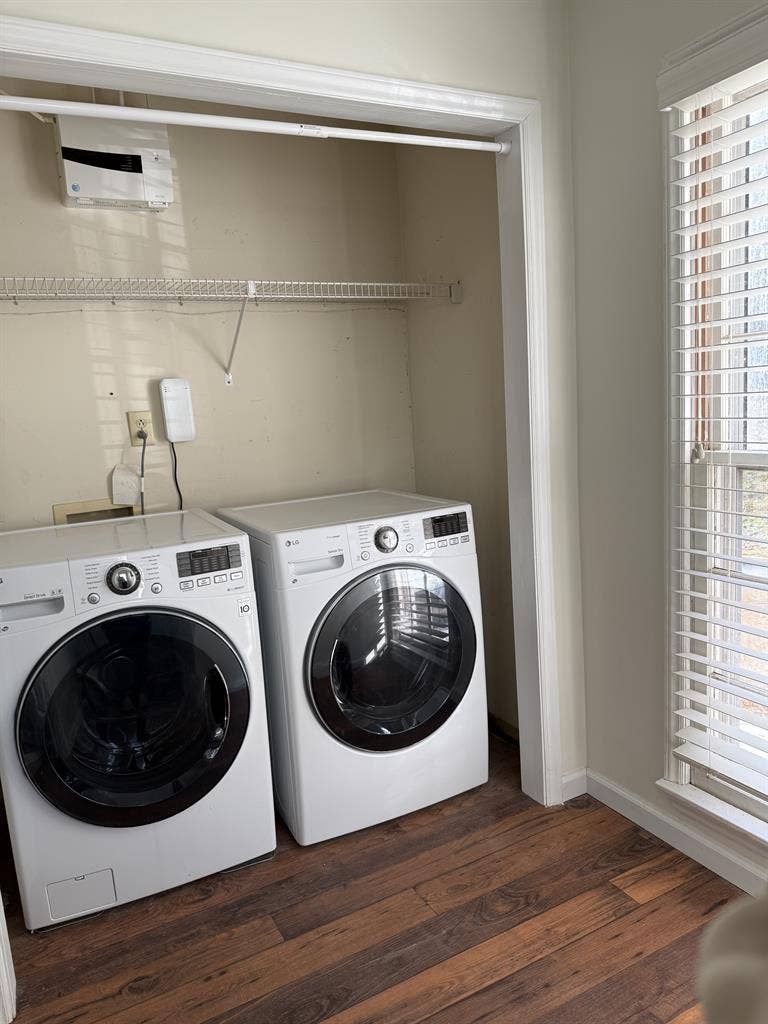 furnished room with utilities incl