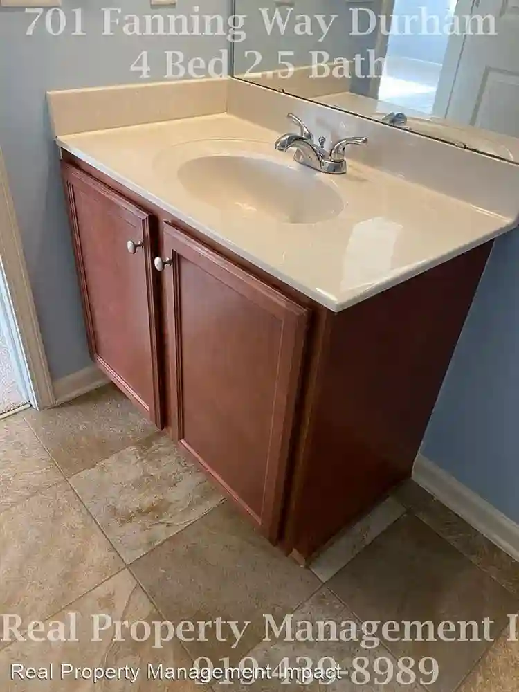 4 BR in Durham