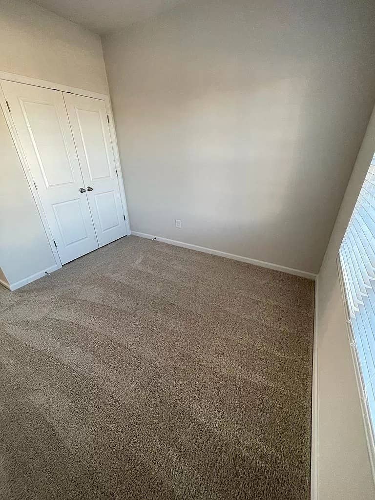 3 BR in Belmont