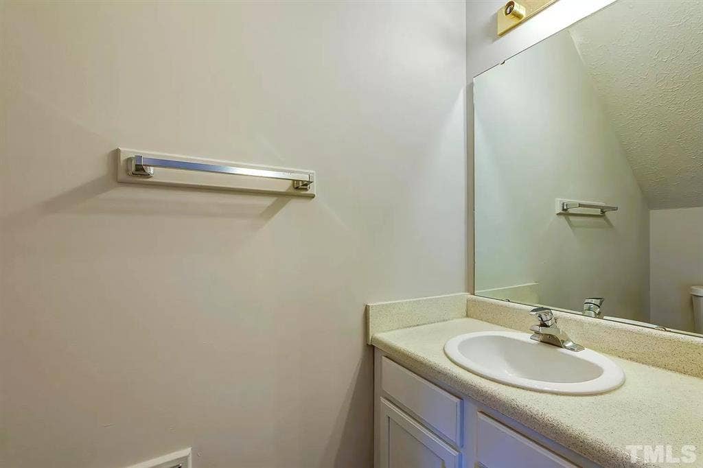 3 BR in Durham