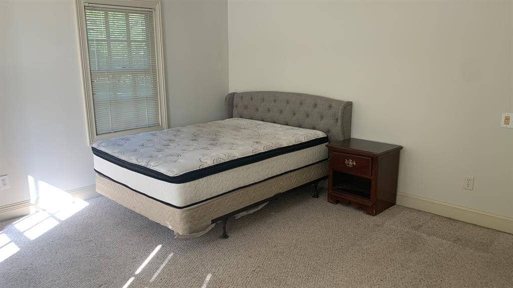 4 BR in Durham