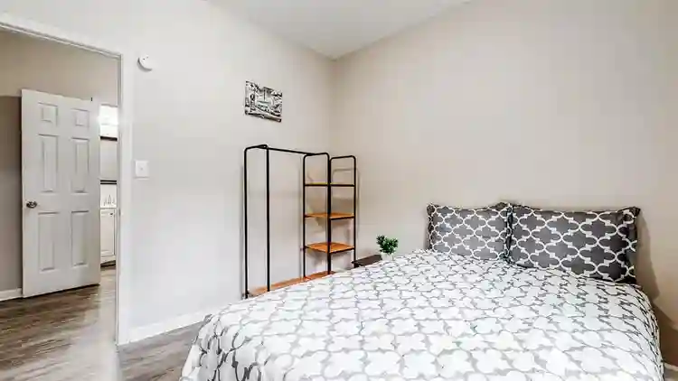 10 BR in College Park