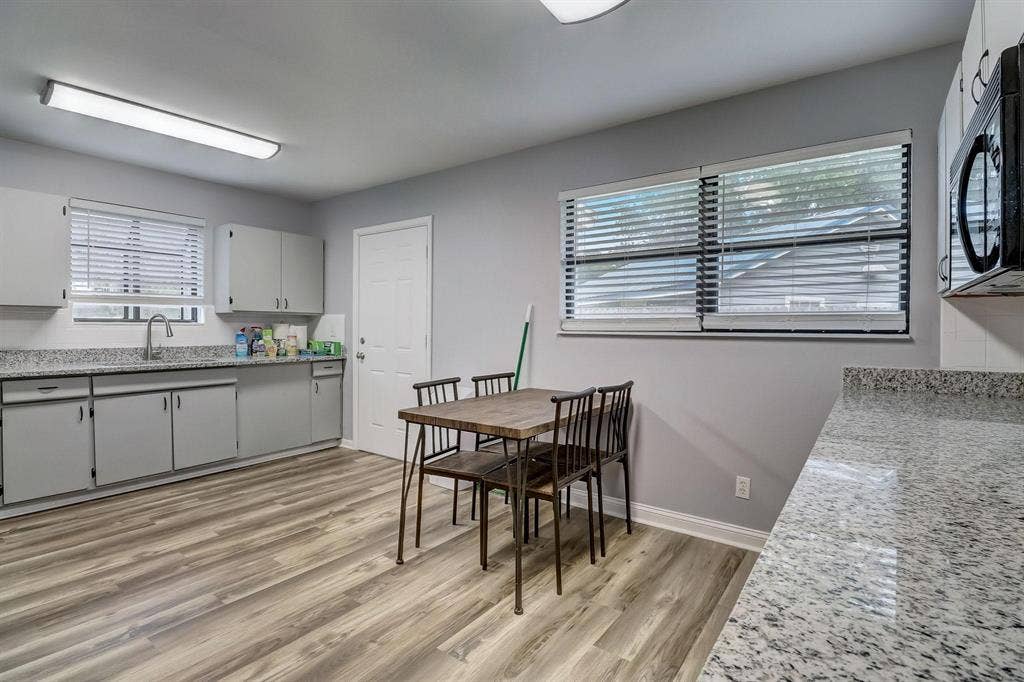 8 BR in Jacksonville