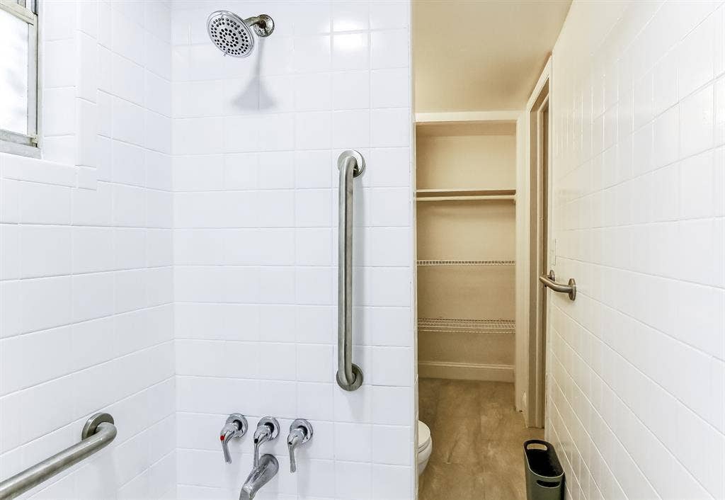 9 BR in Tampa