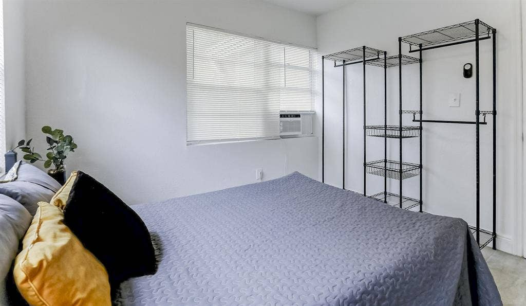 9 BR in Tampa