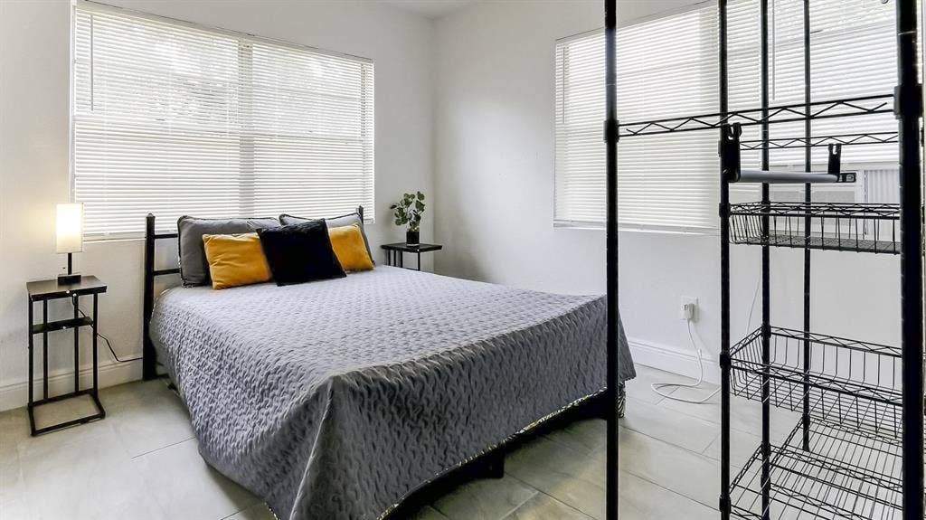 9 BR in Tampa
