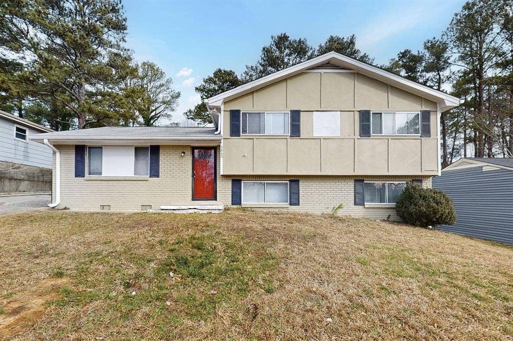 8 BR in College Park