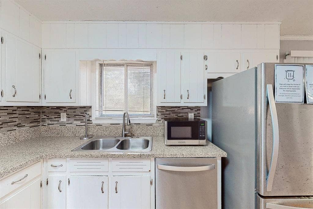 8 BR in College Park