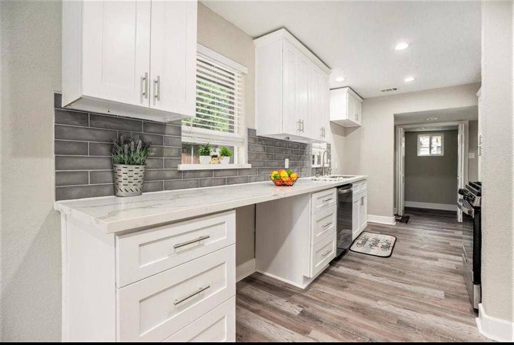 3 BR in Houston